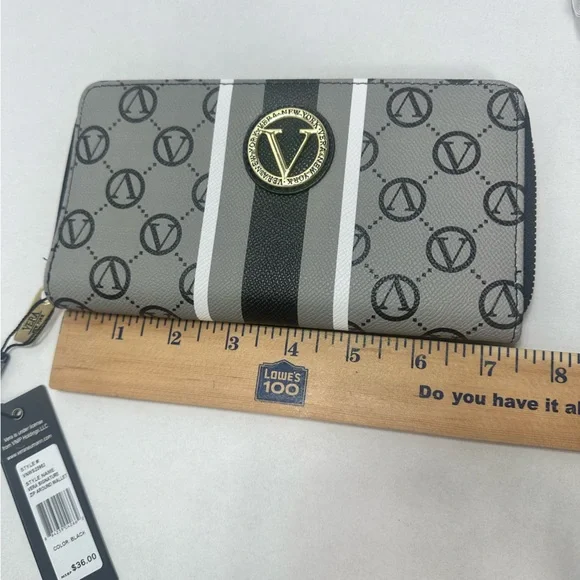 Vera New York Wallet Womens Black Signature Logo Zip Around Stripe Geometric New - Picture 9 of 10